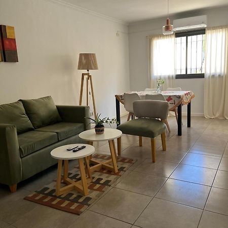 Apartamento Luminoso departamento en zona residencial Mendoza Exterior foto