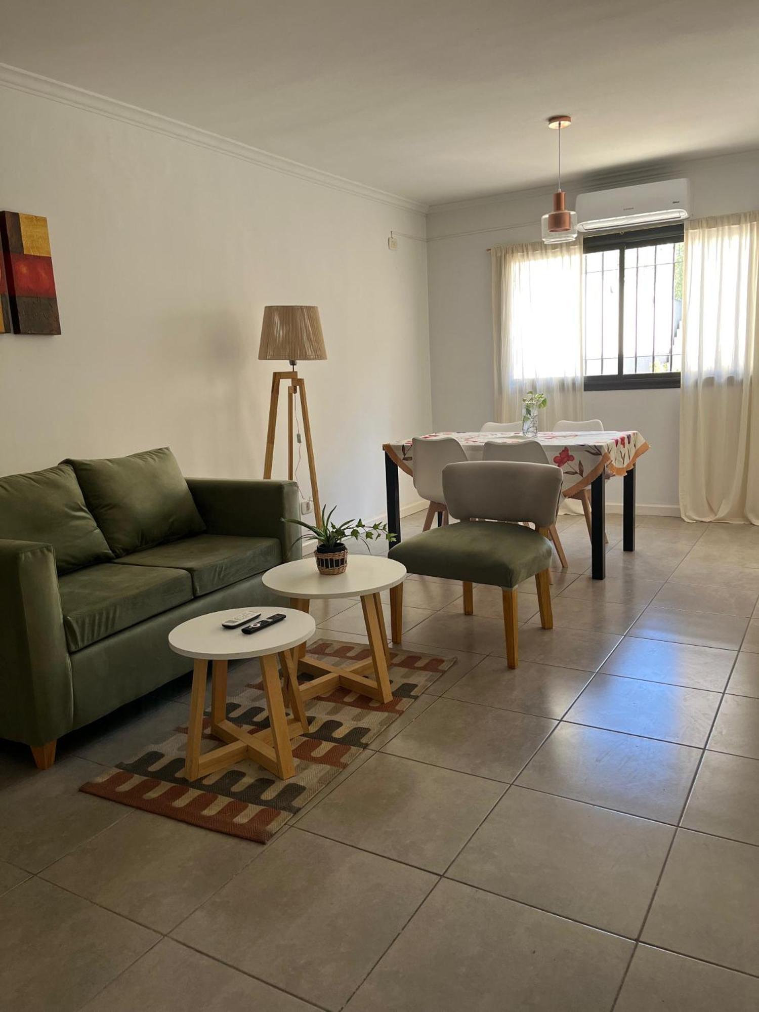 Apartamento Luminoso departamento en zona residencial Mendoza Exterior foto